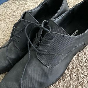 Dress shoes
